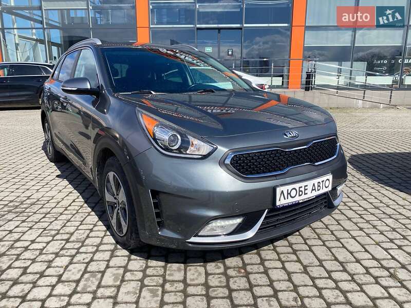 Kia Niro (2016)