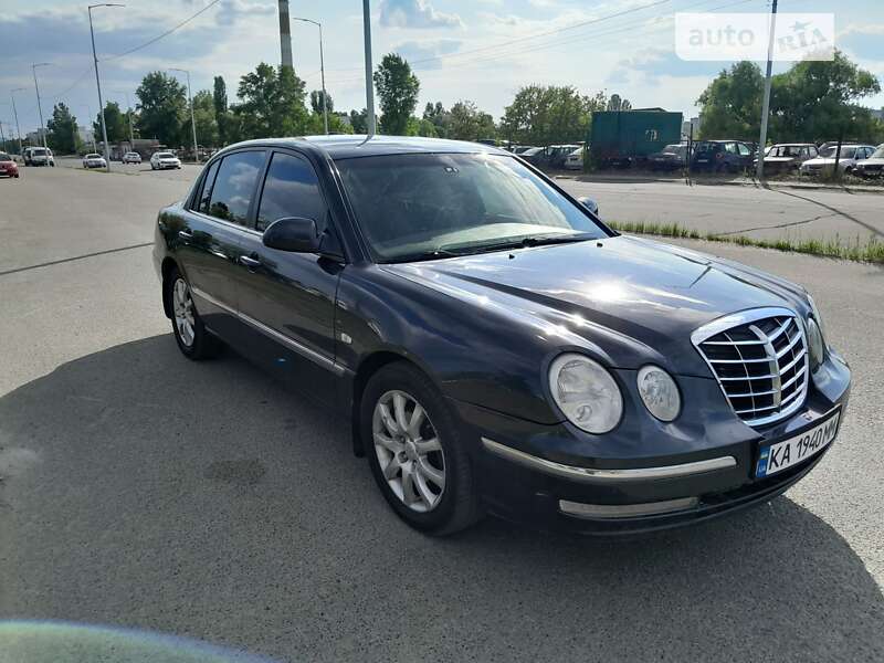 Kia Opirus (2006)