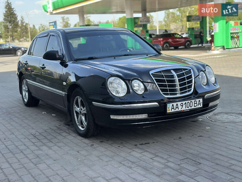 Kia Opirus (2006)