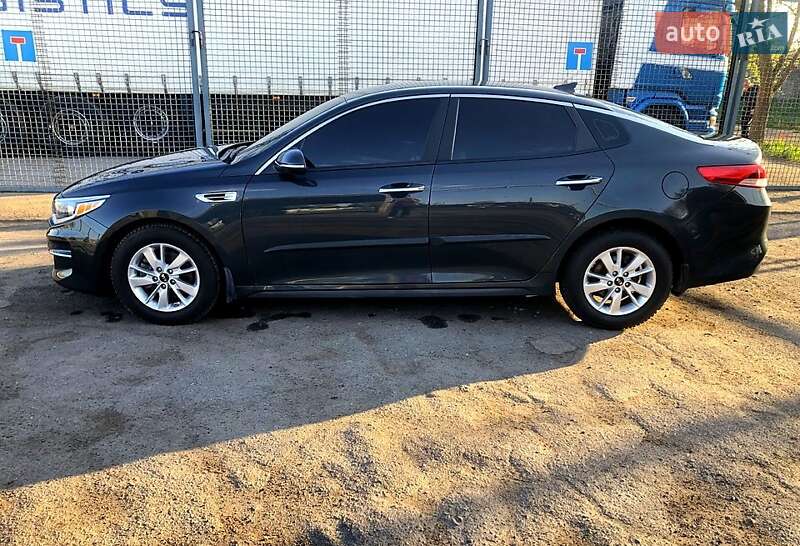 Kia Optima (2016)