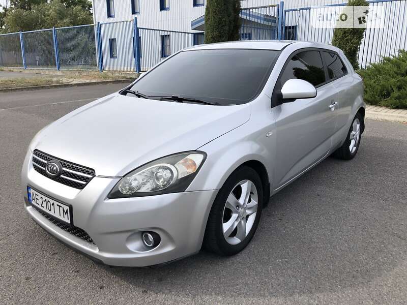 Kia Proceed (2008)