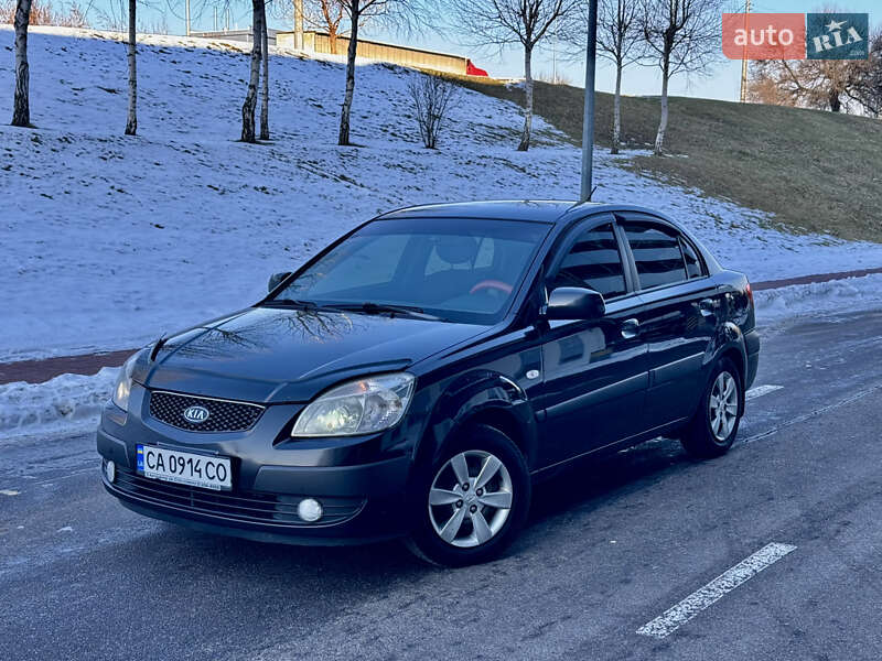 Kia Rio (2008)