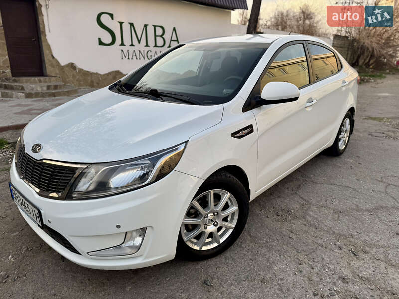 Kia Rio (2012)