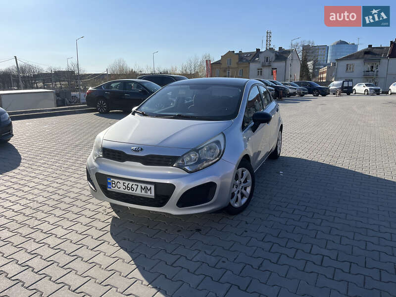 Kia Rio (2012)