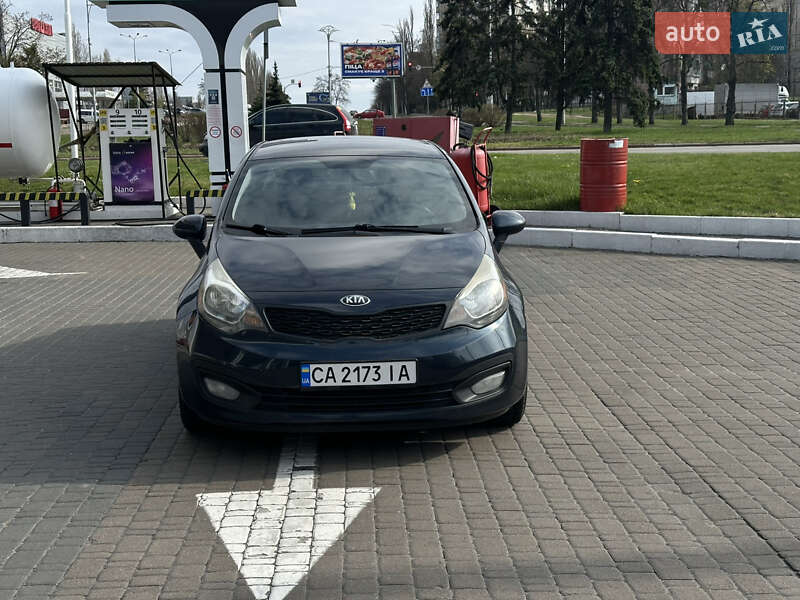 Kia Rio (2013)