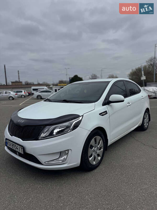 Kia Rio (2012)