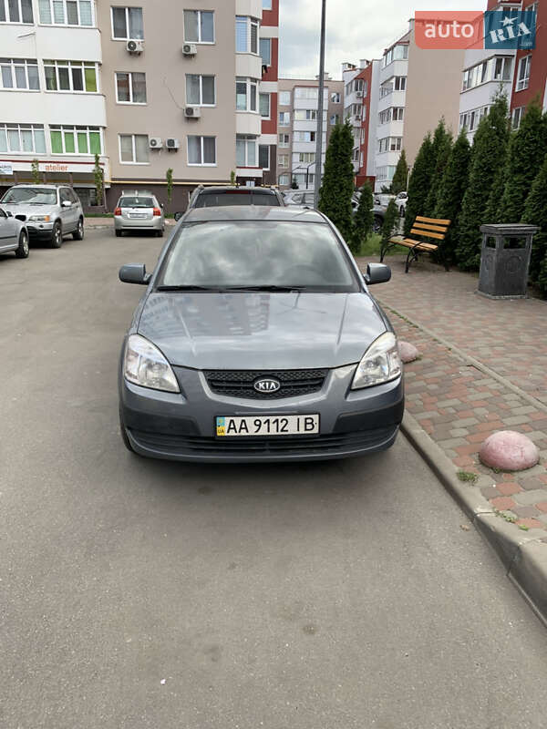 Kia Rio (2008)