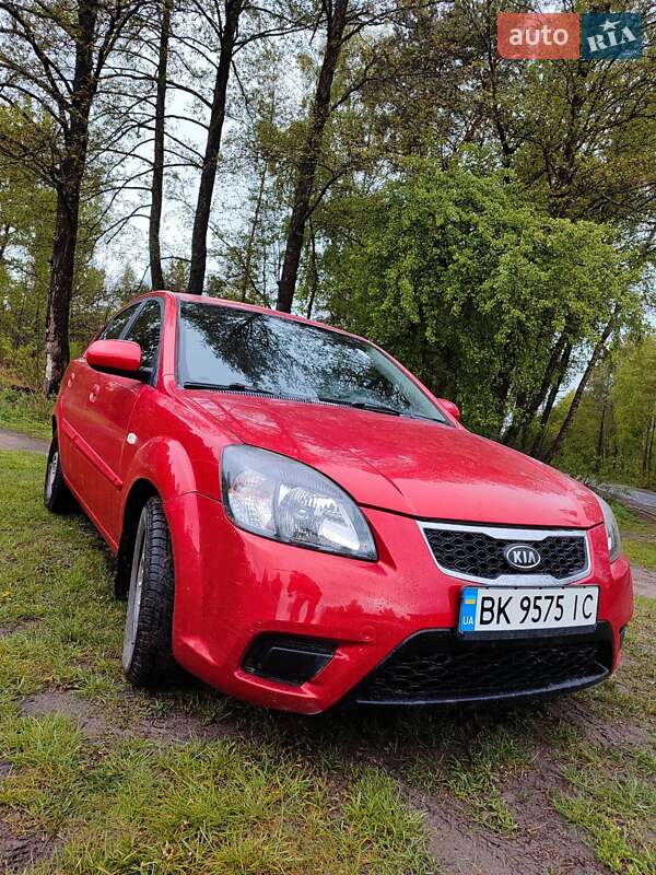 Kia Rio (2010)