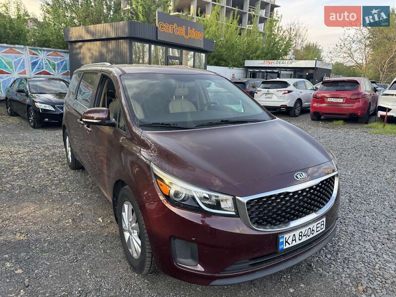 Kia Sedona (2017)