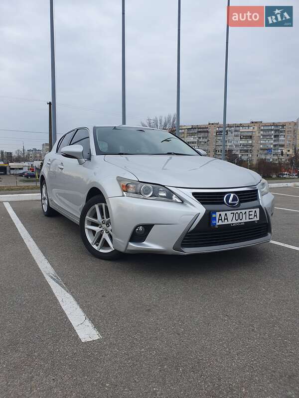 Lexus Ct (2015)