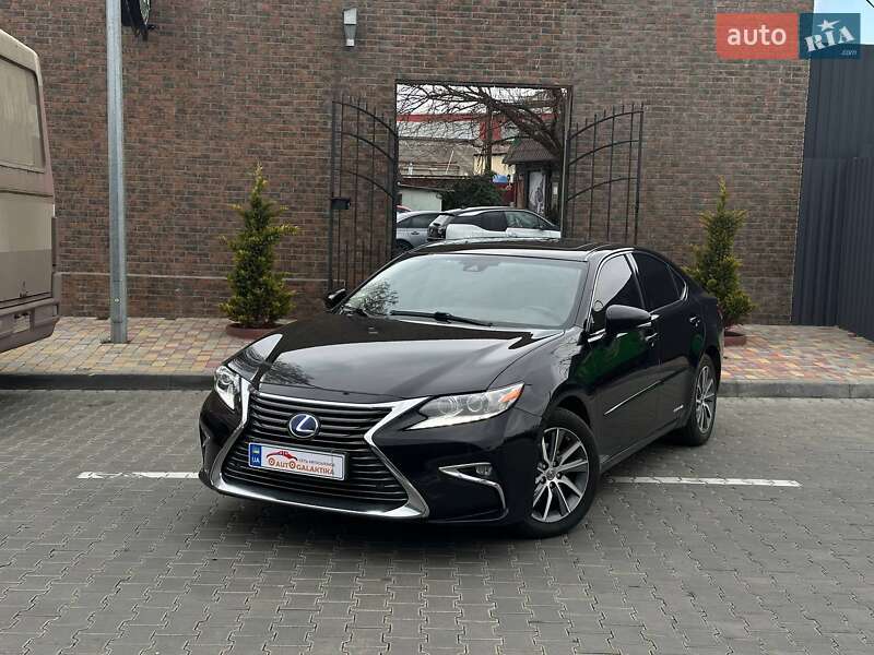 Lexus Es (2016)