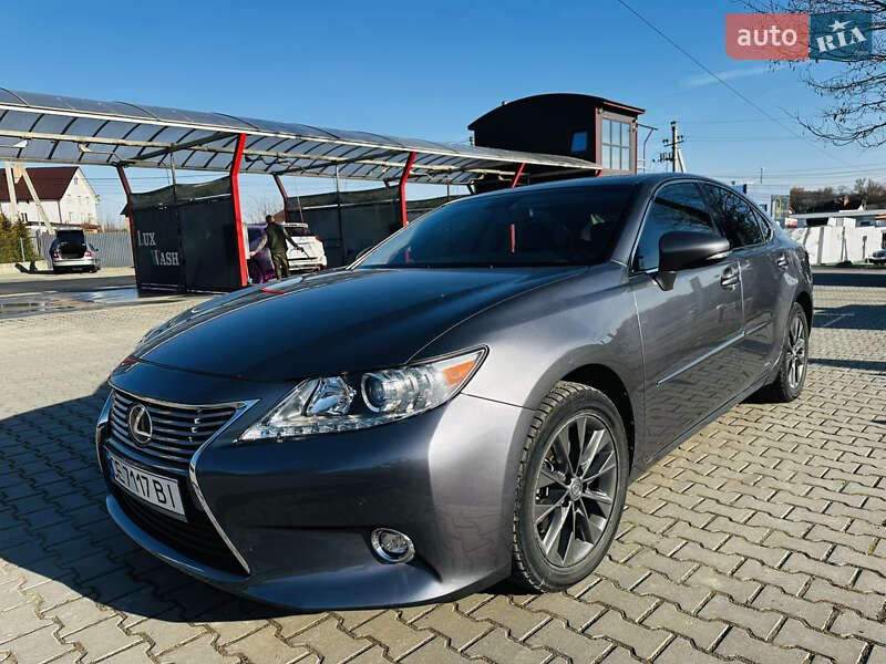 Lexus Es (2013)