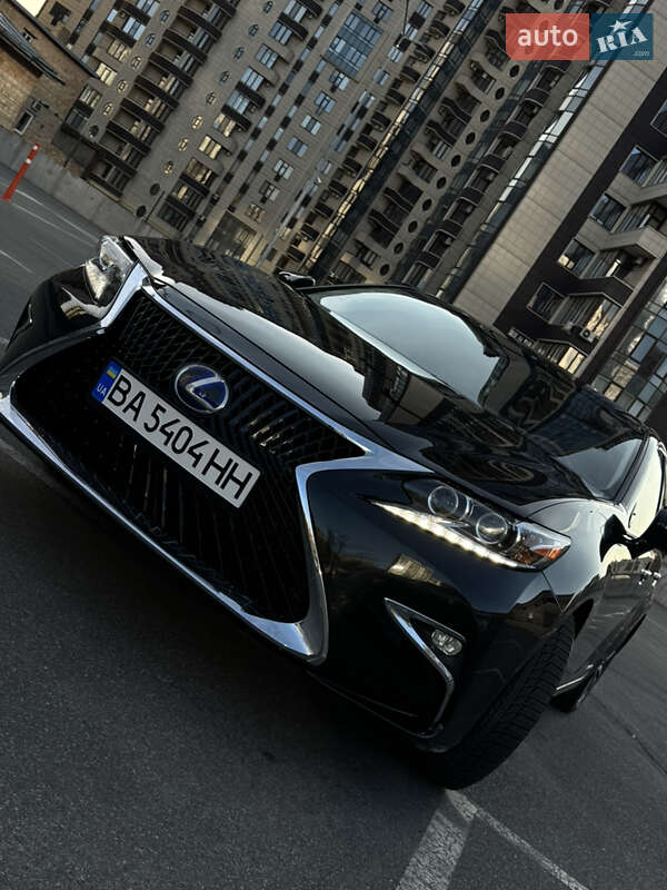 Lexus Es (2015)