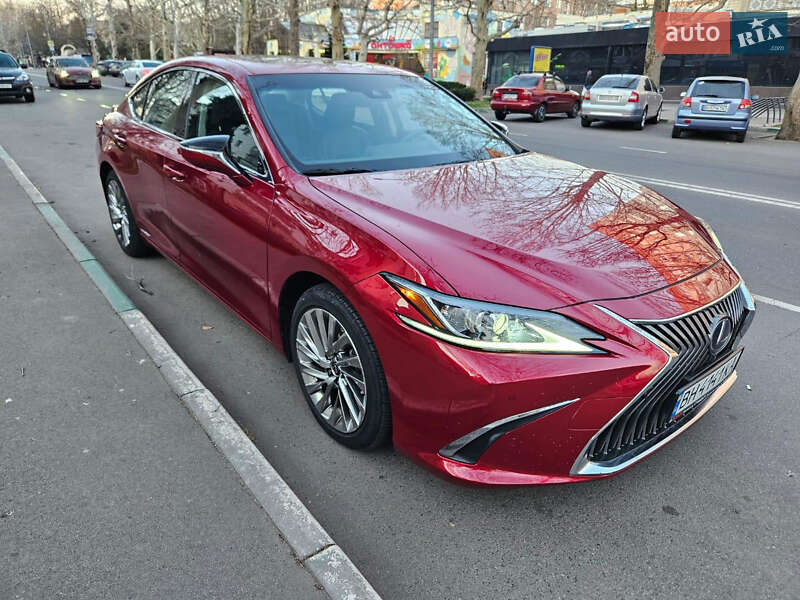 Lexus Es (2018)
