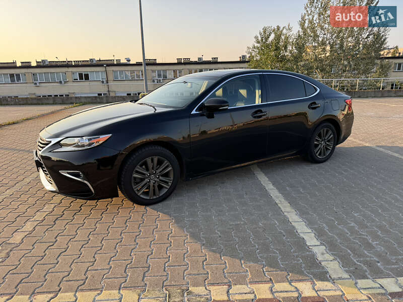 Lexus Es (2015)