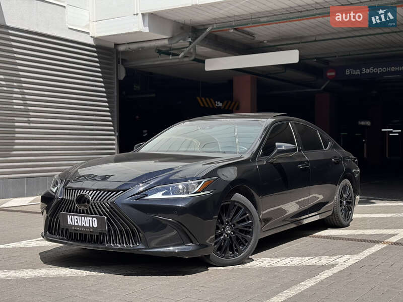 Lexus Es (2019)