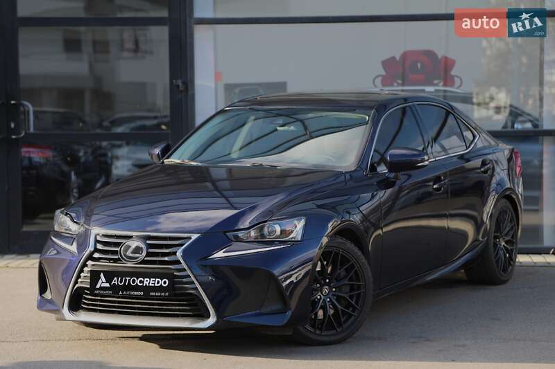 Lexus Is (2017)
