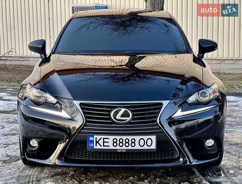 Lexus Is (2015)