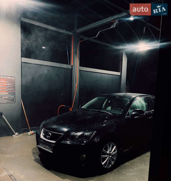Lexus Is (2009)