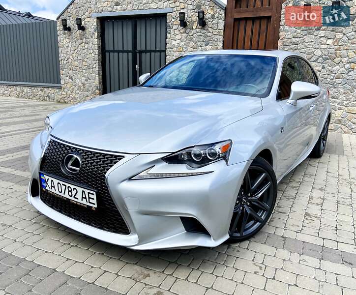 Lexus Is (2014)