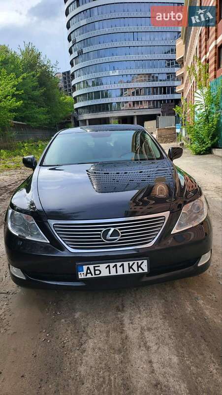Lexus Ls (2008)