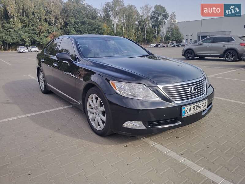 Lexus Ls (2008)