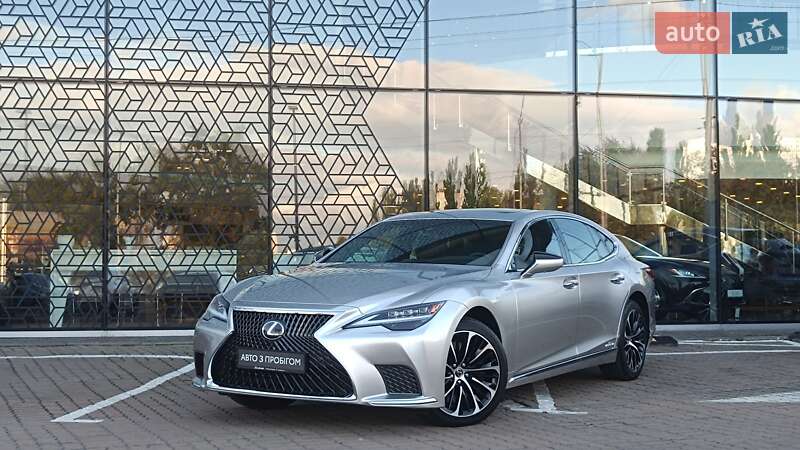 Lexus Ls (2021)
