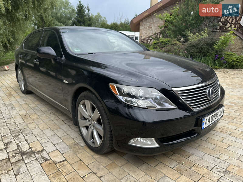 Lexus Ls (2008)
