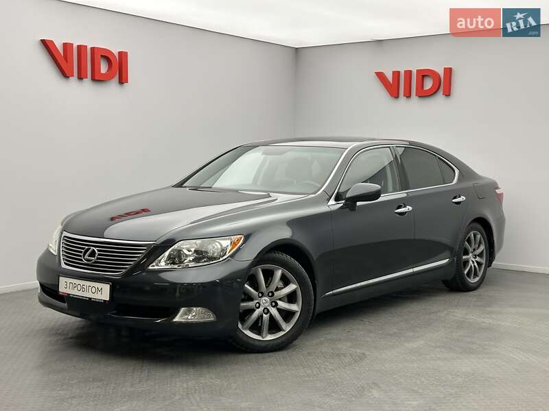 Lexus Ls (2008)