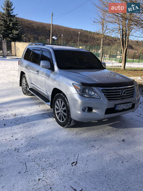 Lexus Lx (2010)