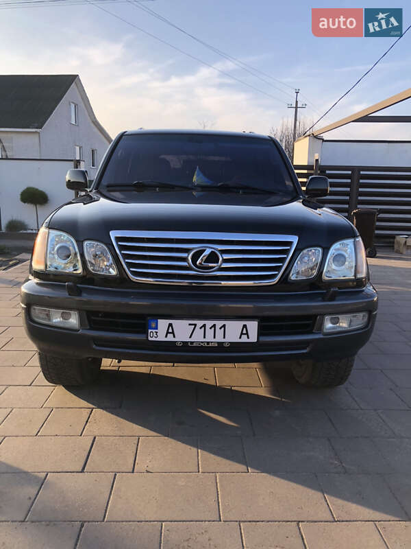 Lexus Lx (2003)
