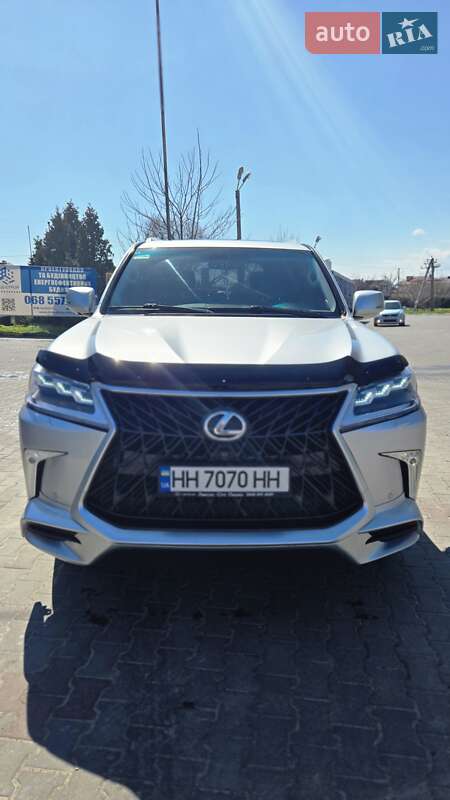 Lexus Lx (2010)