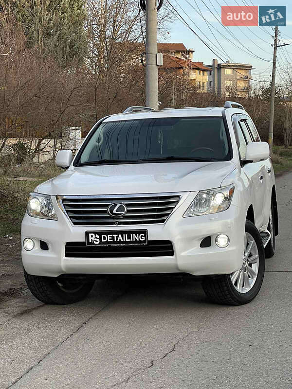 Lexus Lx (2008)