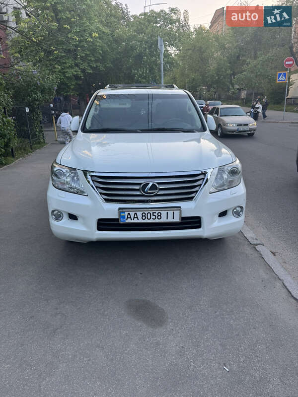 Lexus Lx (2010)