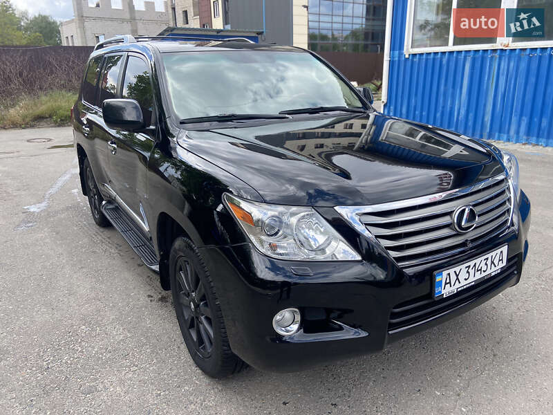 Lexus Lx (2010)