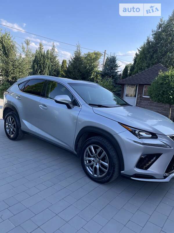 Lexus Nx 200t (2016)