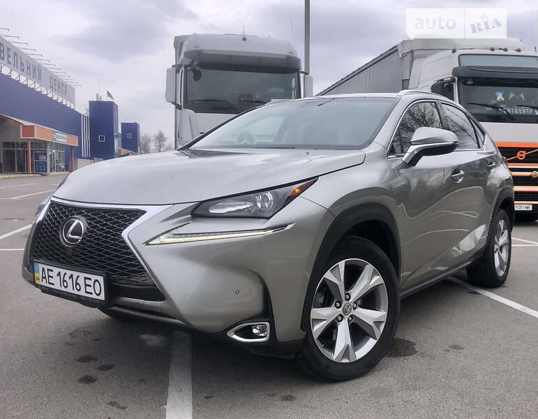 Lexus Nx 200t (2017)