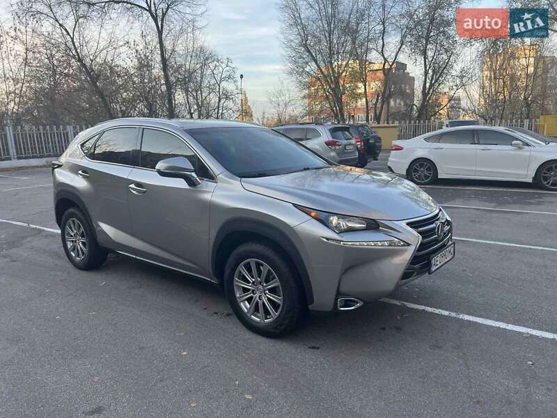 Lexus Nx 200t (2016)