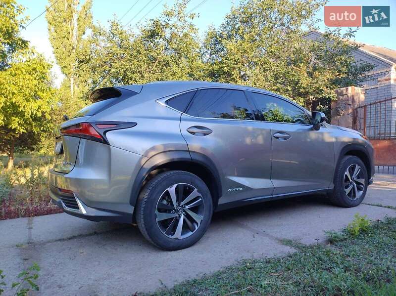 Lexus Nx (2018)