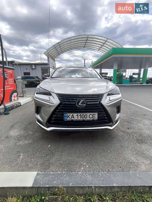 Lexus Nx (2020)