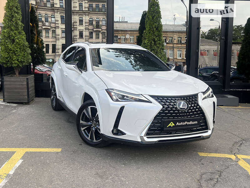 Lexus Ux (2021)