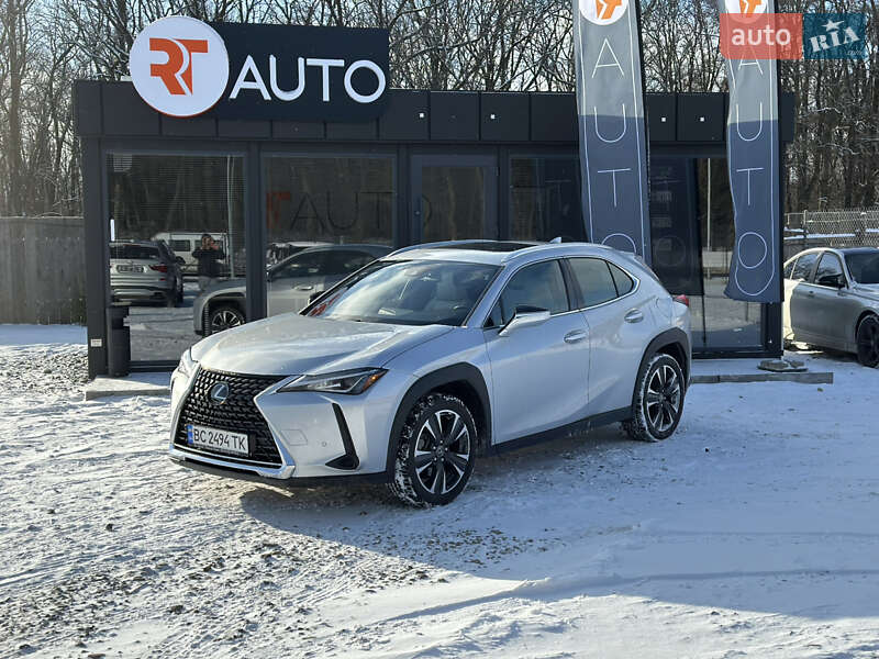 Lexus Ux 200 (2020)