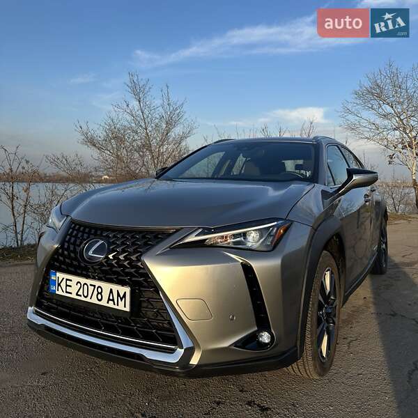Lexus Ux (2020)