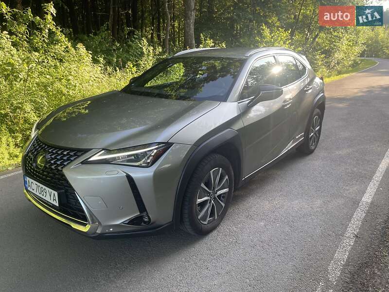 Lexus Ux (2021)