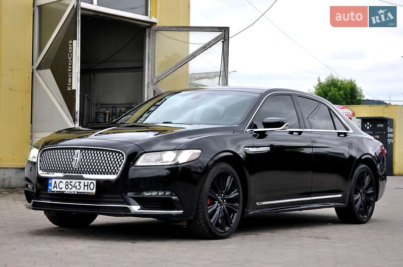 Lincoln Continental (2016)