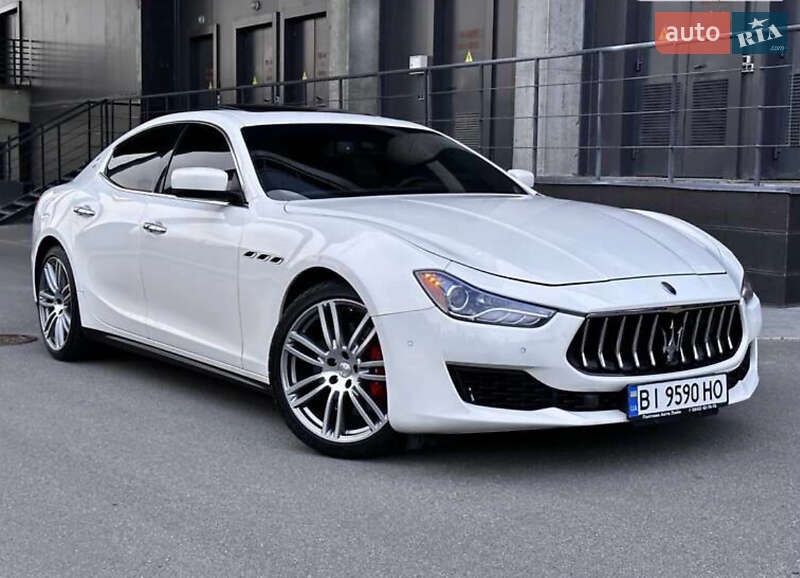 Maserati Ghibli (2013)