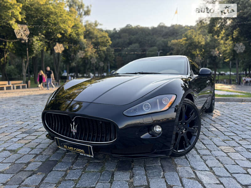Maserati Granturismo (2011)