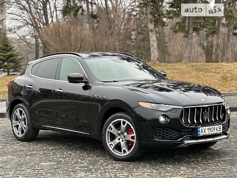 Maserati Levante (2016)