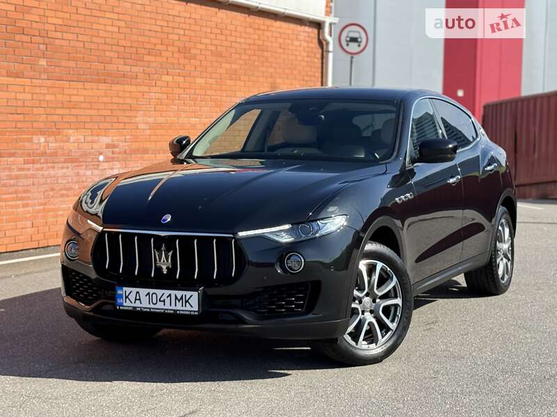 Maserati Levante (2016)