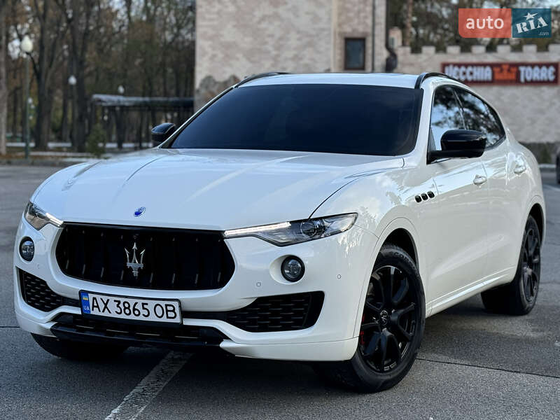 Maserati Levante (2016)
